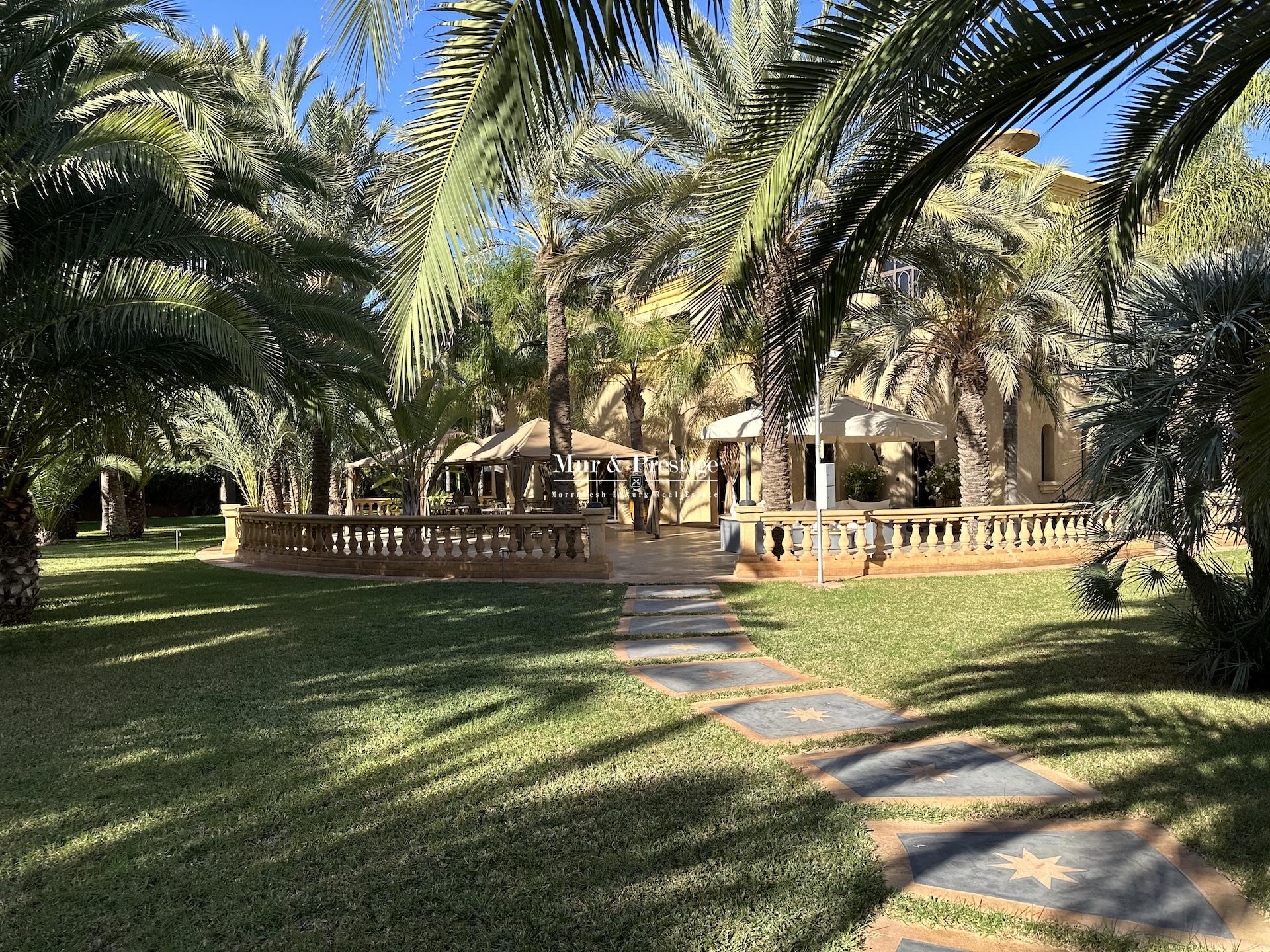 Palais à Vendre à 25min du Centre de Marrakech 