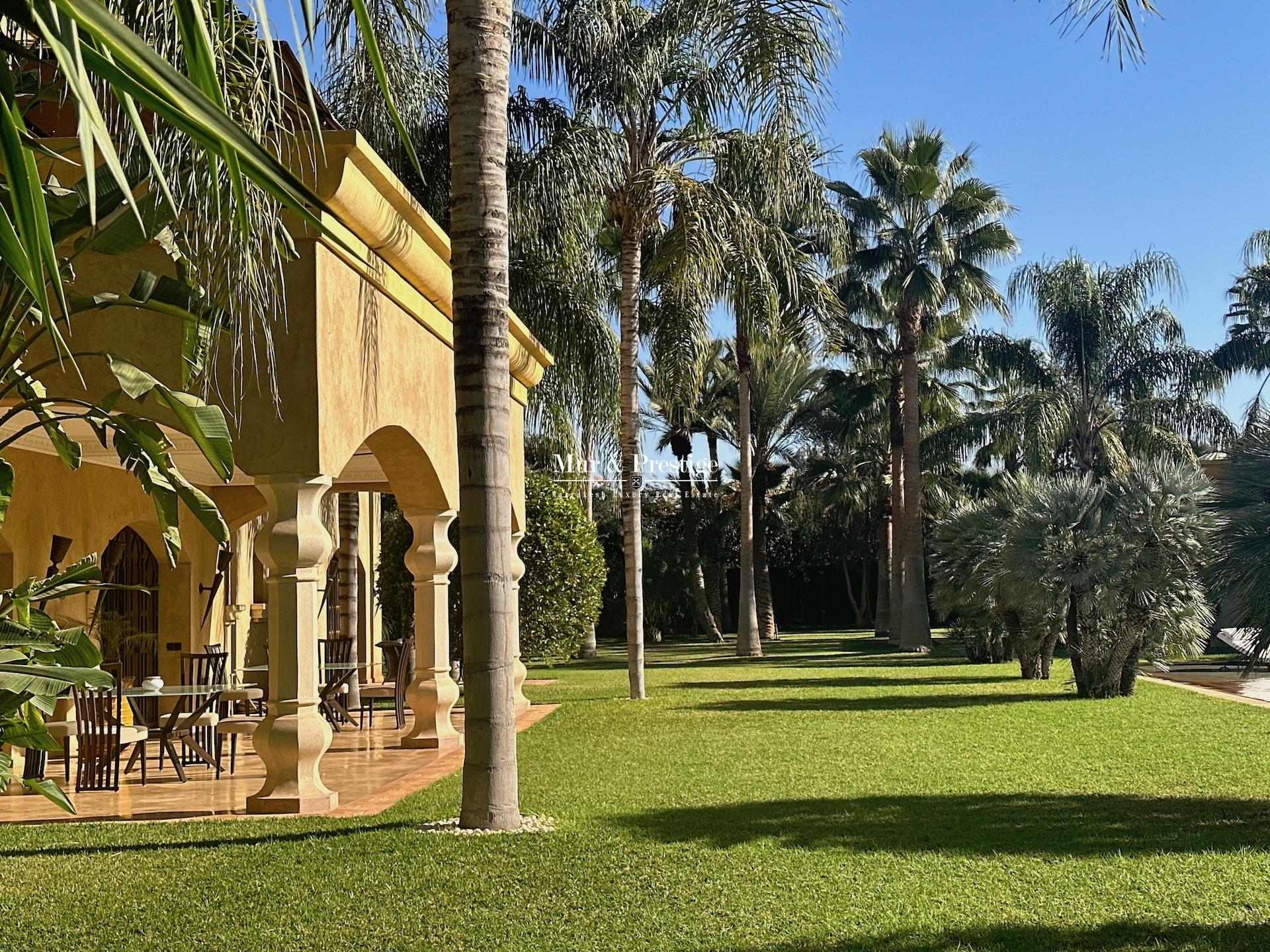 Palais à Vendre à 25min du Centre de Marrakech 