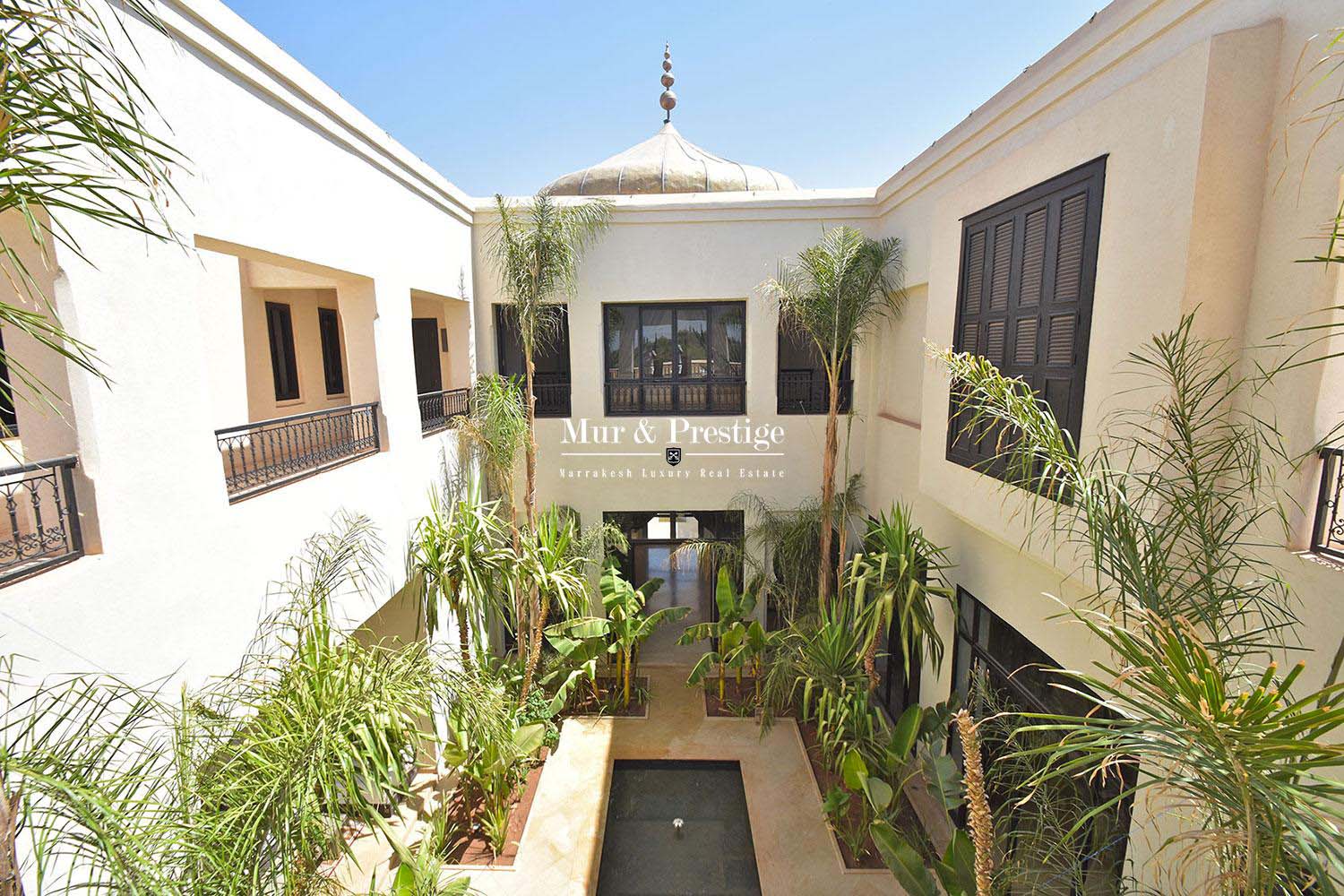 Agence Immobilière - Prestigieuse villa a vendre a Bab Atlas Marrakech