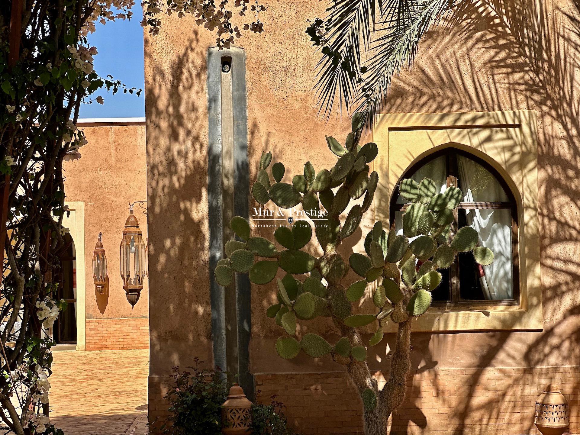 Maison D’hôtes de 14 Chbres à Vendre à Marrakech