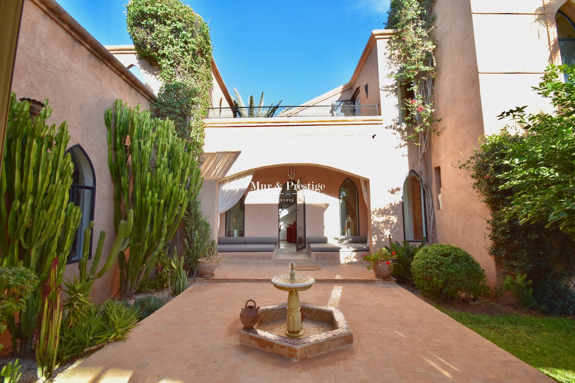 Agence Immobilière - Maison à vendre au golf Amelkis Marrakech