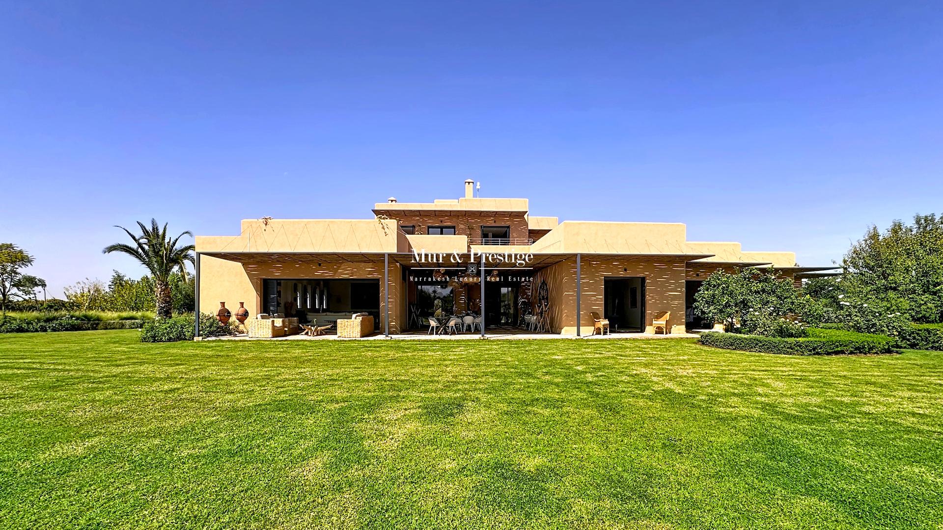 Maison Moderne sur 3,2 Hectares