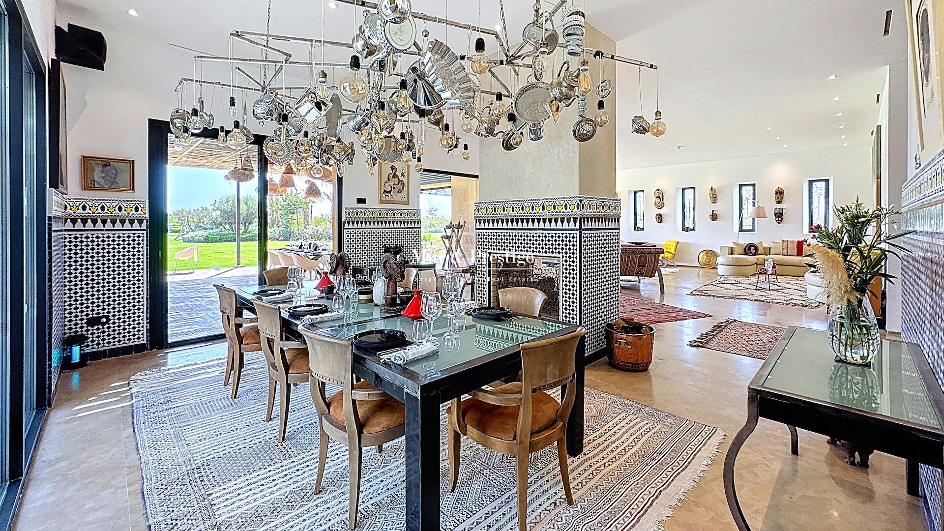 Maison Moderne sur 3,2 Hectares