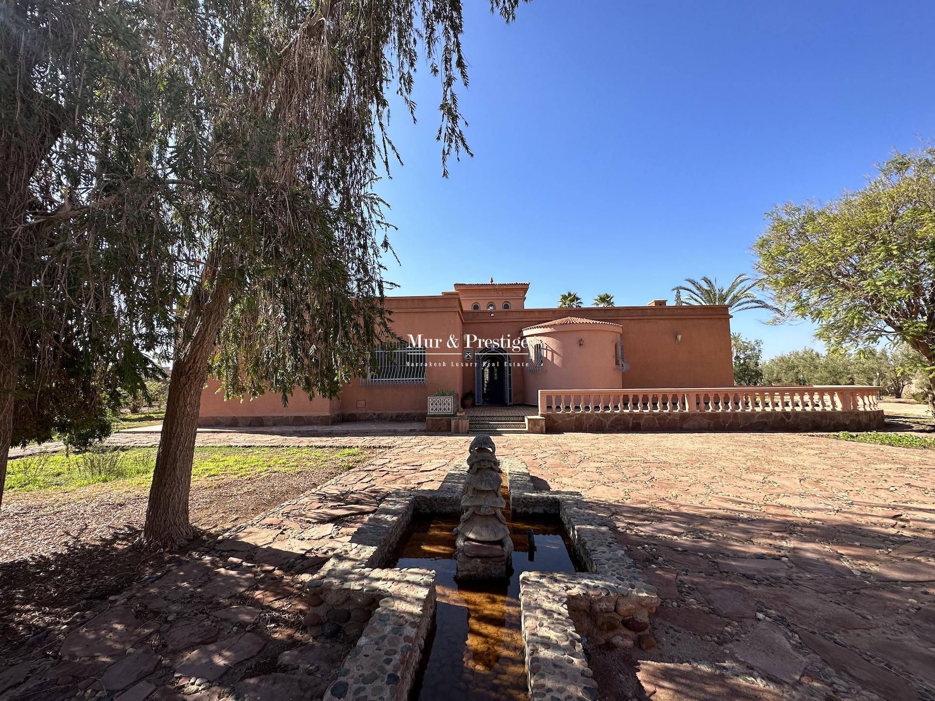 Maison De Charme à Vendre à Marrakech - Agence Immobilière