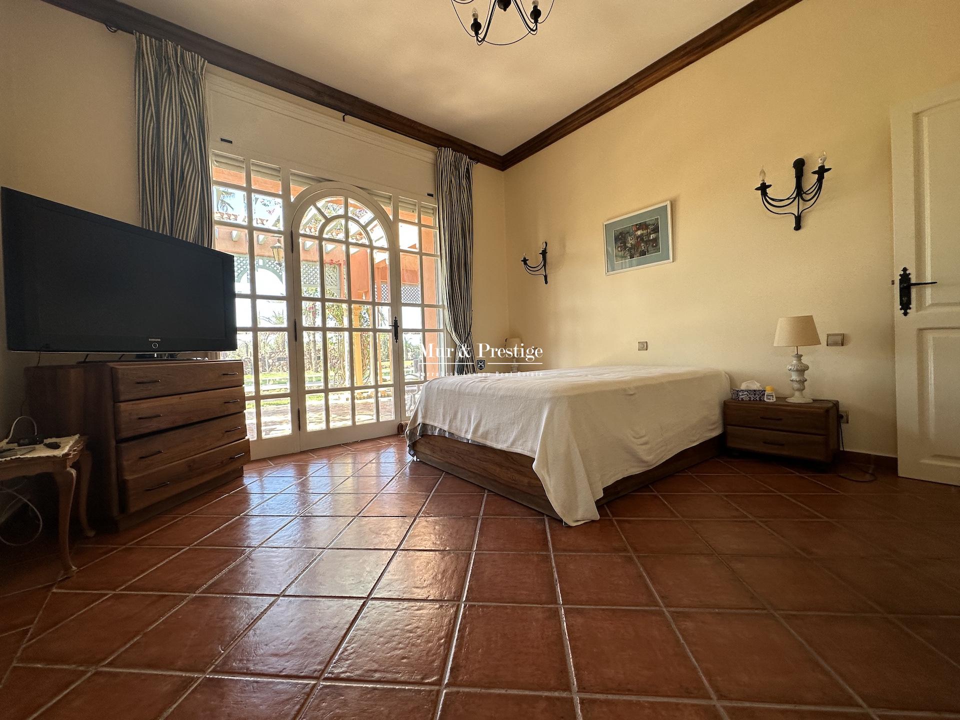 Maison De Charme à Vendre à Marrakech - Agence Immobilière