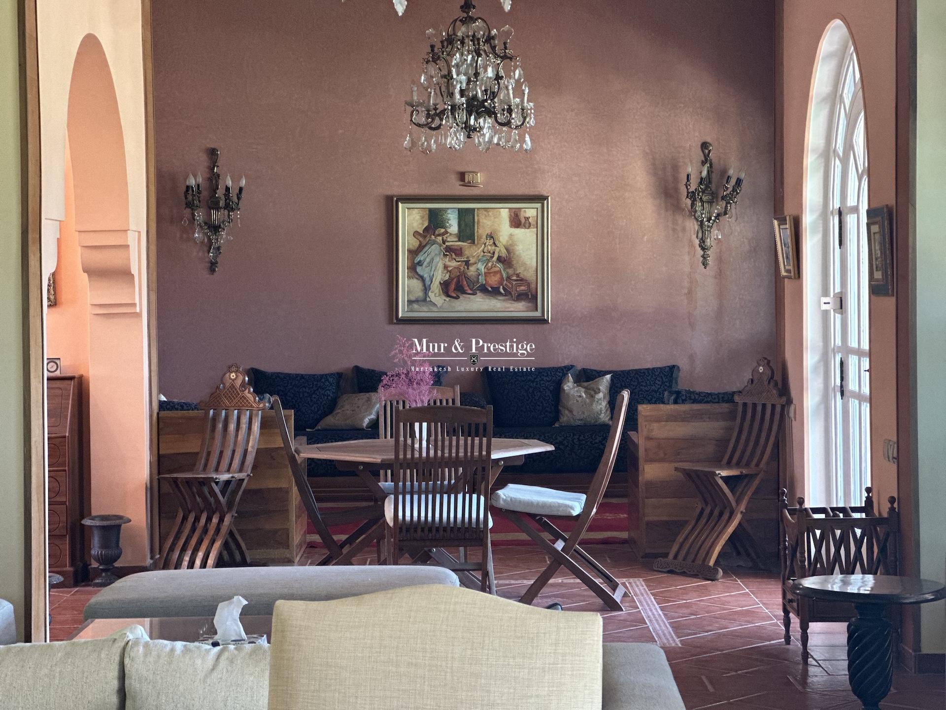 Maison De Charme à Vendre à Marrakech - Agence Immobilière