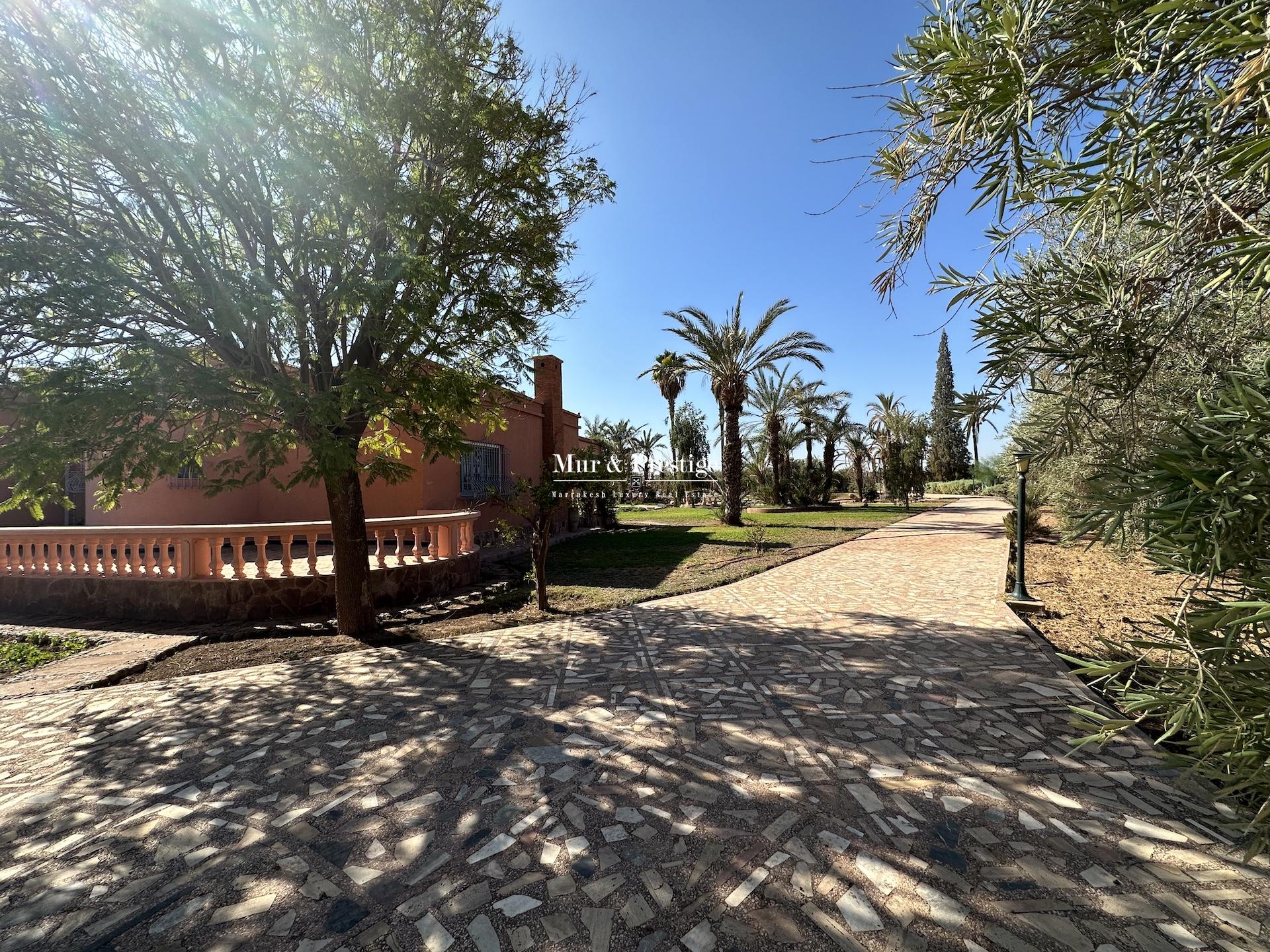 Maison De Charme à Vendre à Marrakech - Agence Immobilière