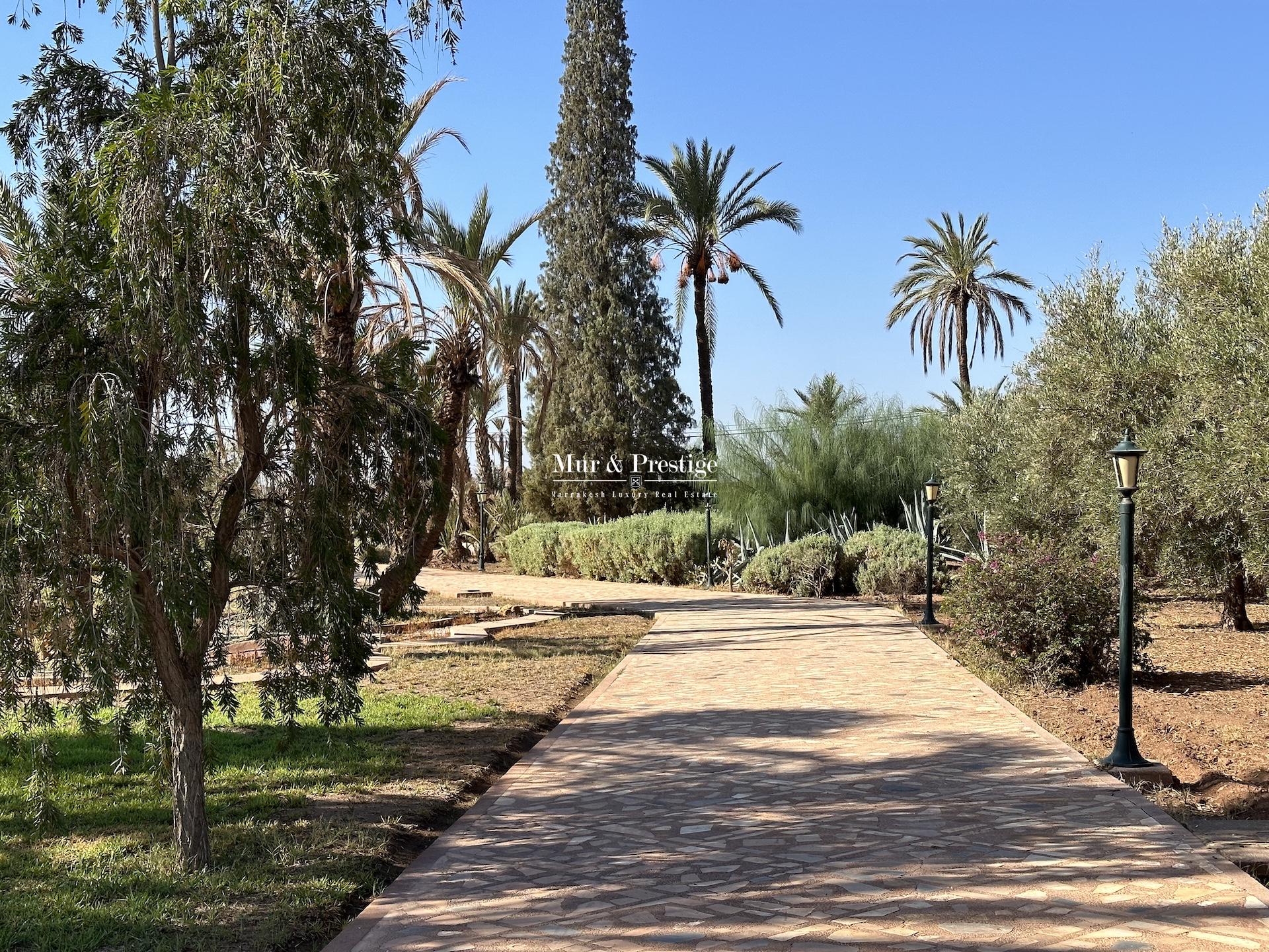 Maison De Charme à Vendre à Marrakech - Agence Immobilière