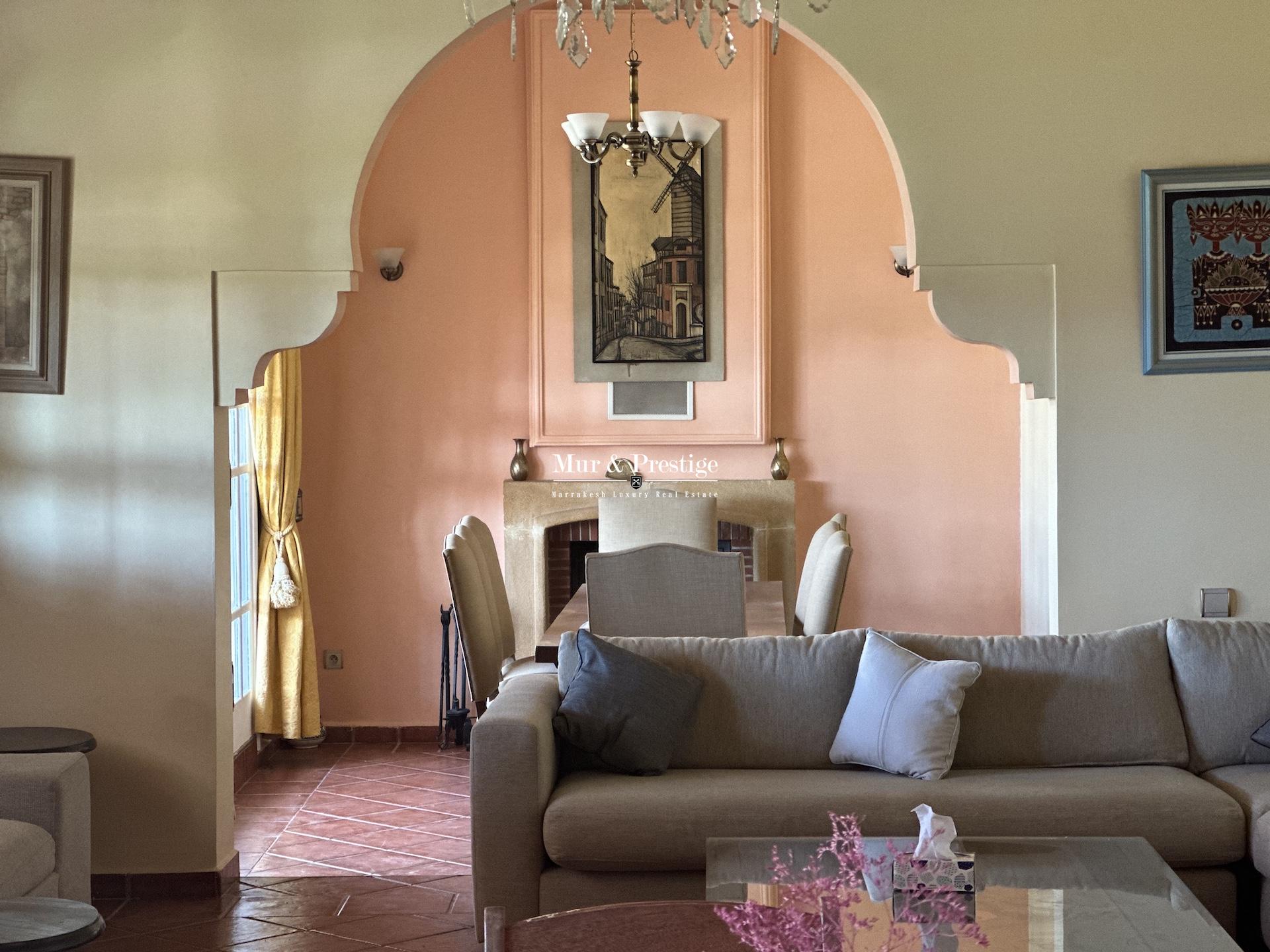 Maison De Charme à Vendre à Marrakech - Agence Immobilière