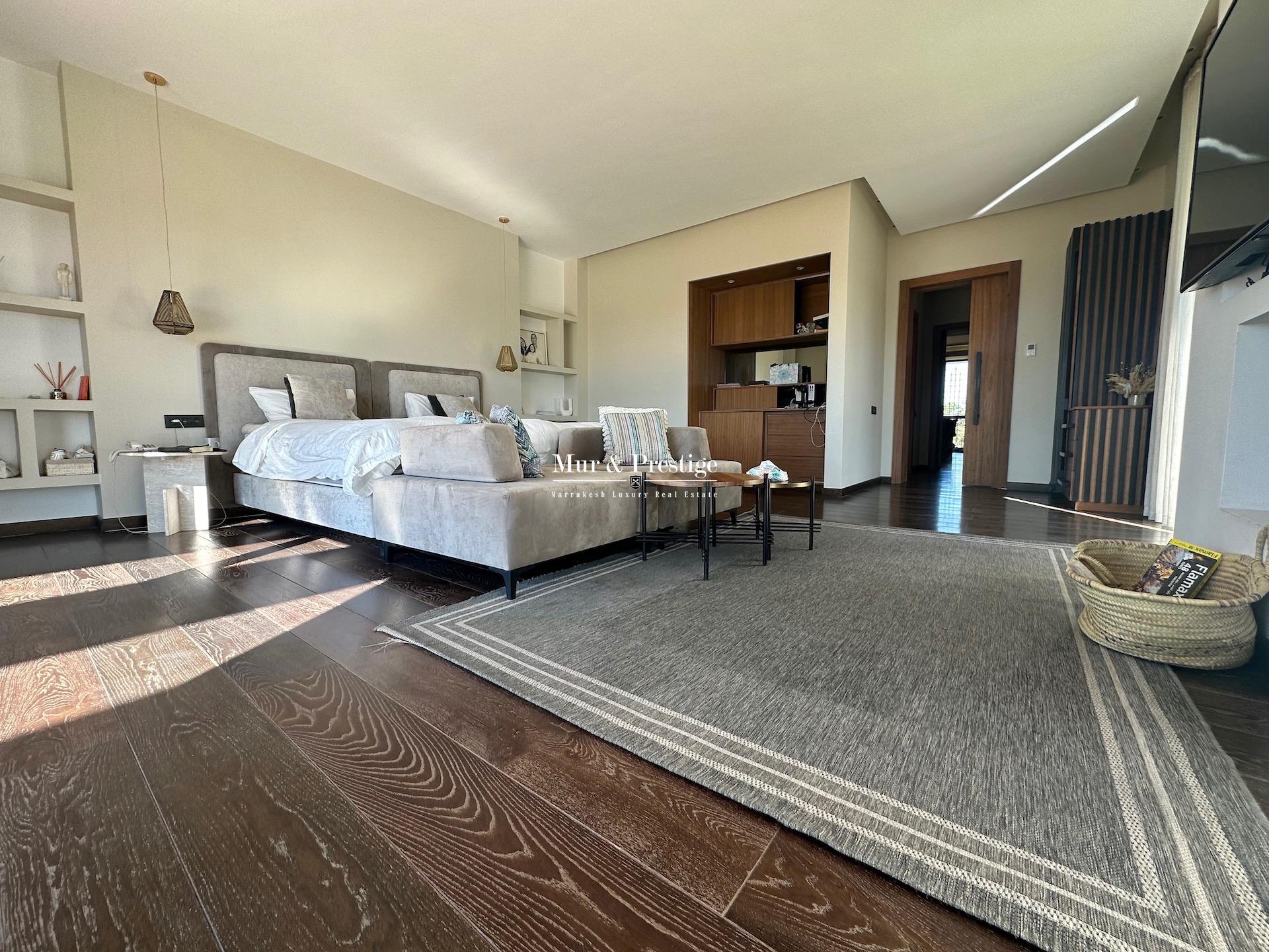 Maison Moderne à Vendre sur un Hectare