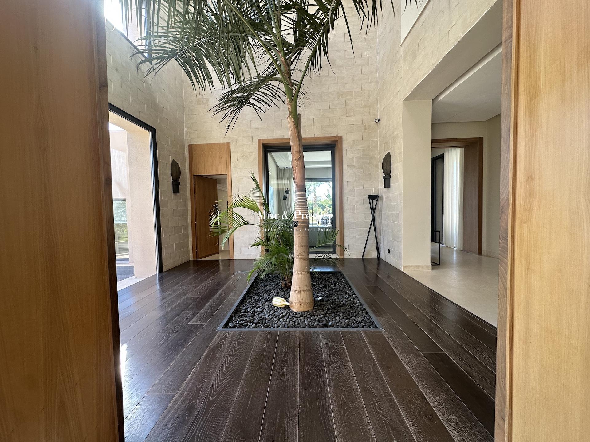 Maison Moderne à Vendre sur un Hectare