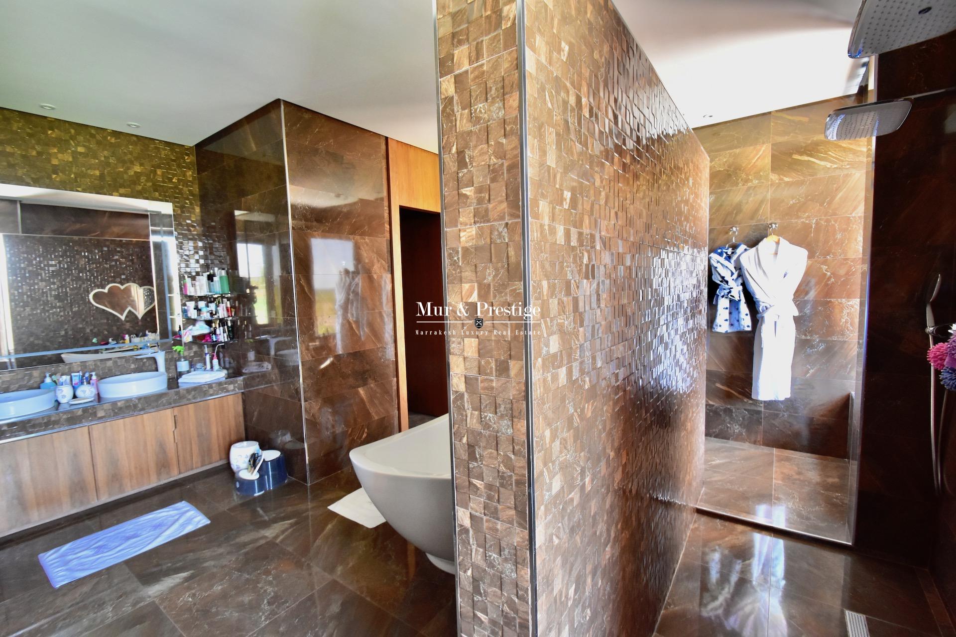 Maison moderne en vente sur le golf de Amelkis à Marrakech