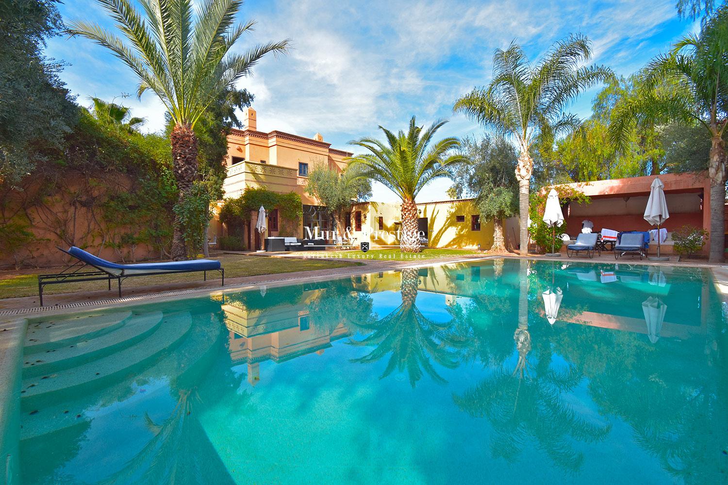 Villa de charme sur golf a vendre a Marrakech